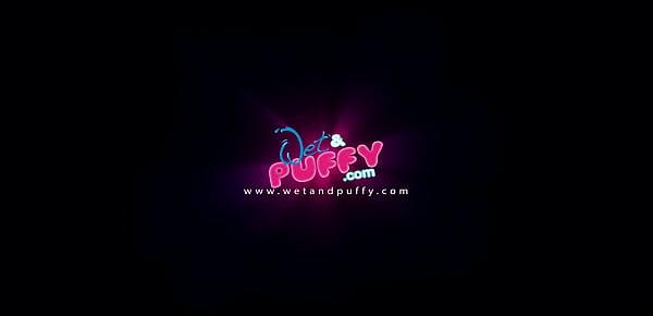  Wetandpuffy - Red Sofa Love - Wet Juicy Pussy